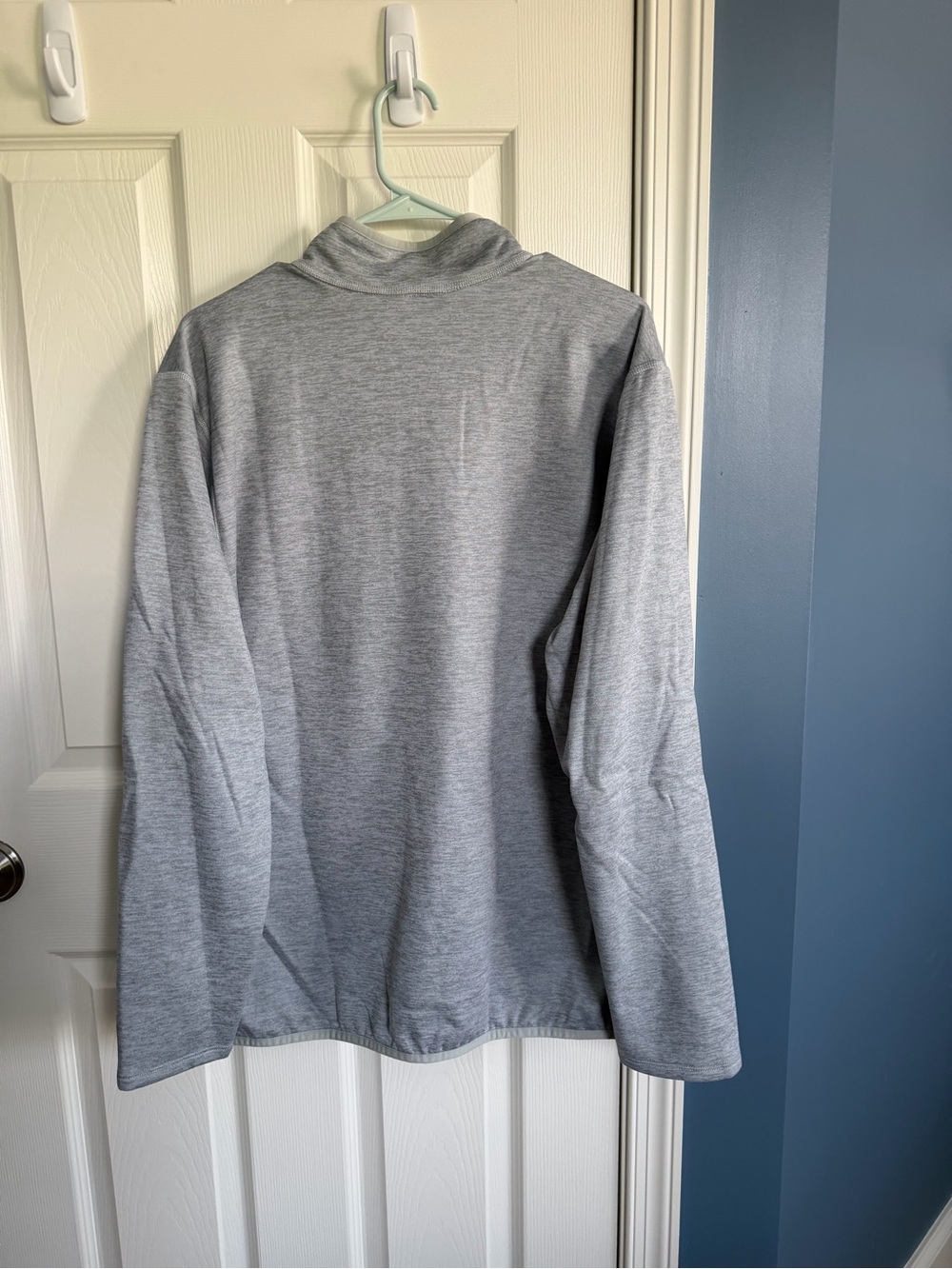 The North Face Men's Light Gray Half-Zip Fleece Zip-Up Jacket - Picture 3 of 4